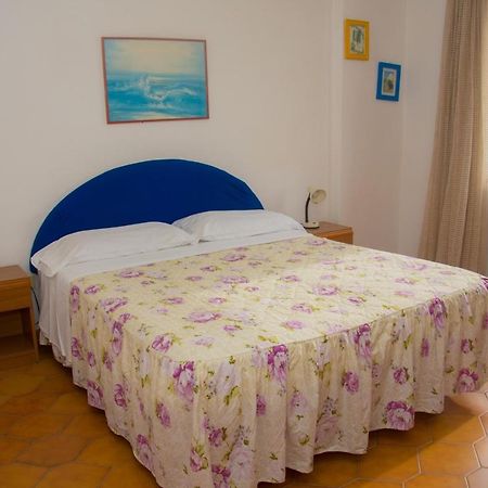 Hotel Villa Mena Forio  Exterior photo