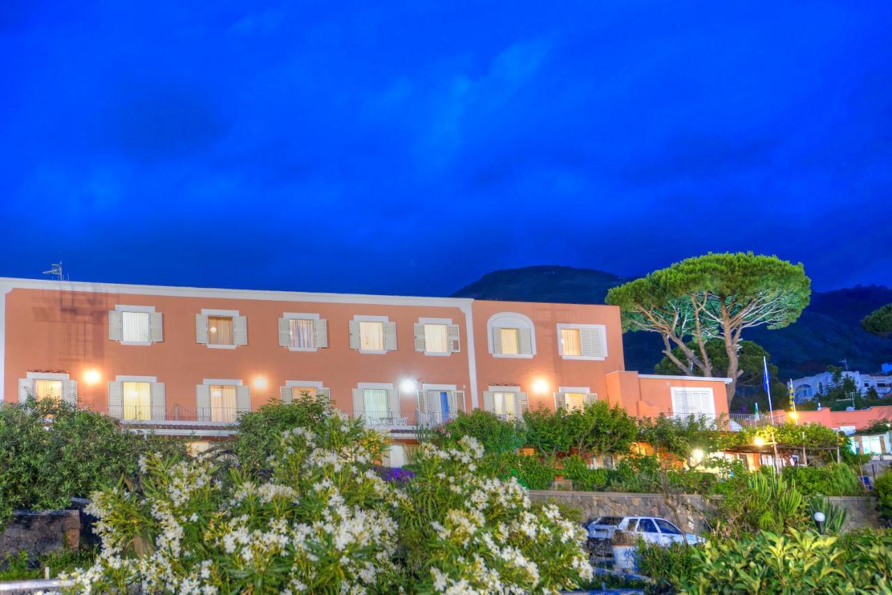 Hotel Villa Mena Forio  Exterior photo