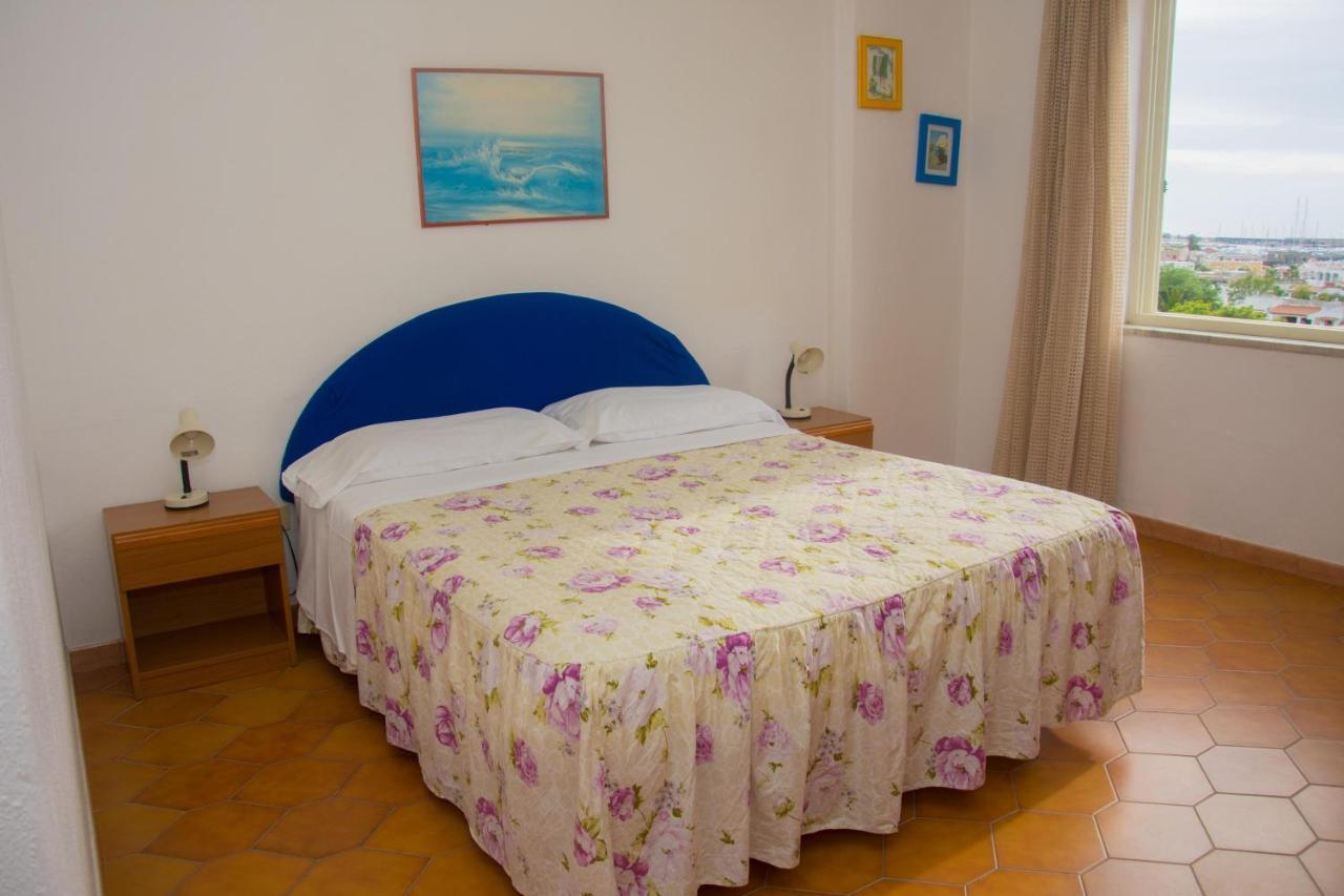Hotel Villa Mena Forio  Exterior photo