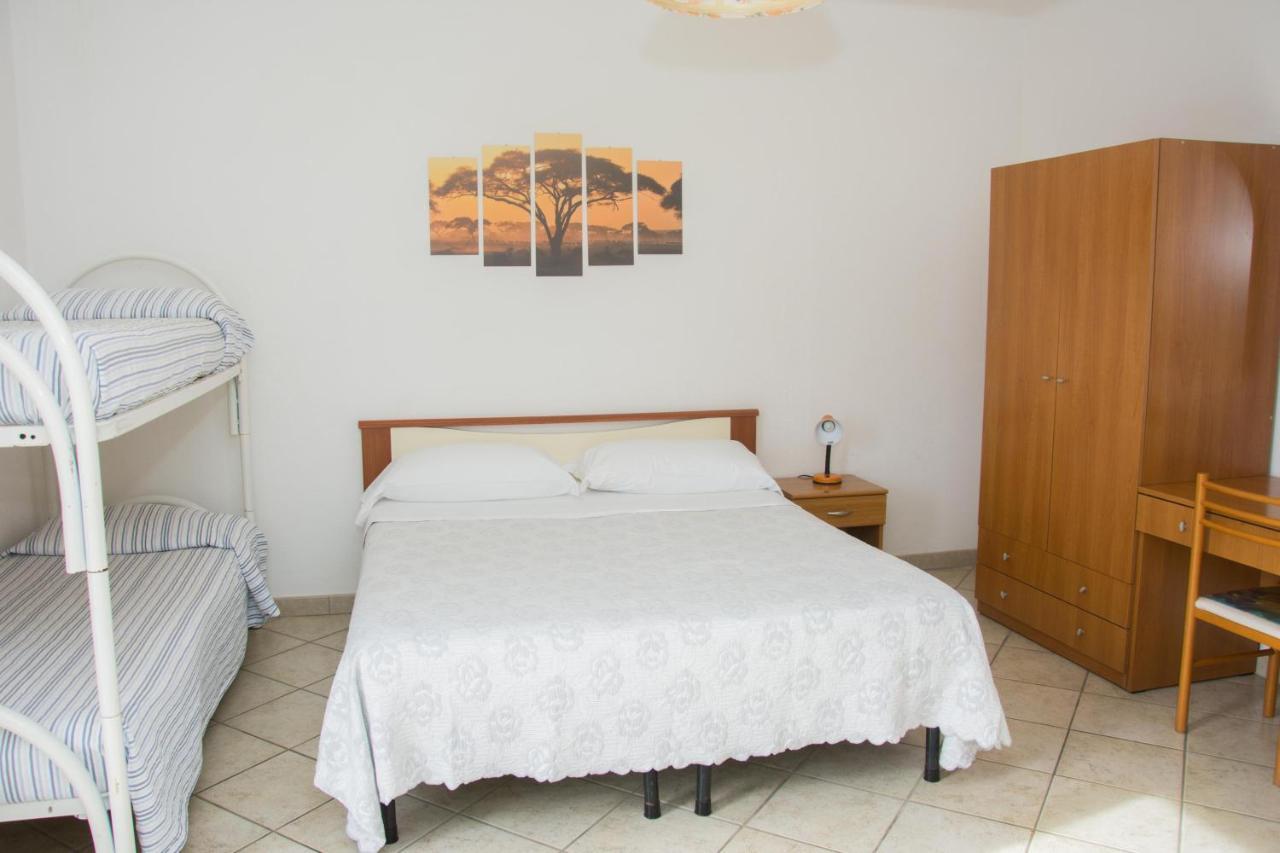 Hotel Villa Mena Forio  Exterior photo