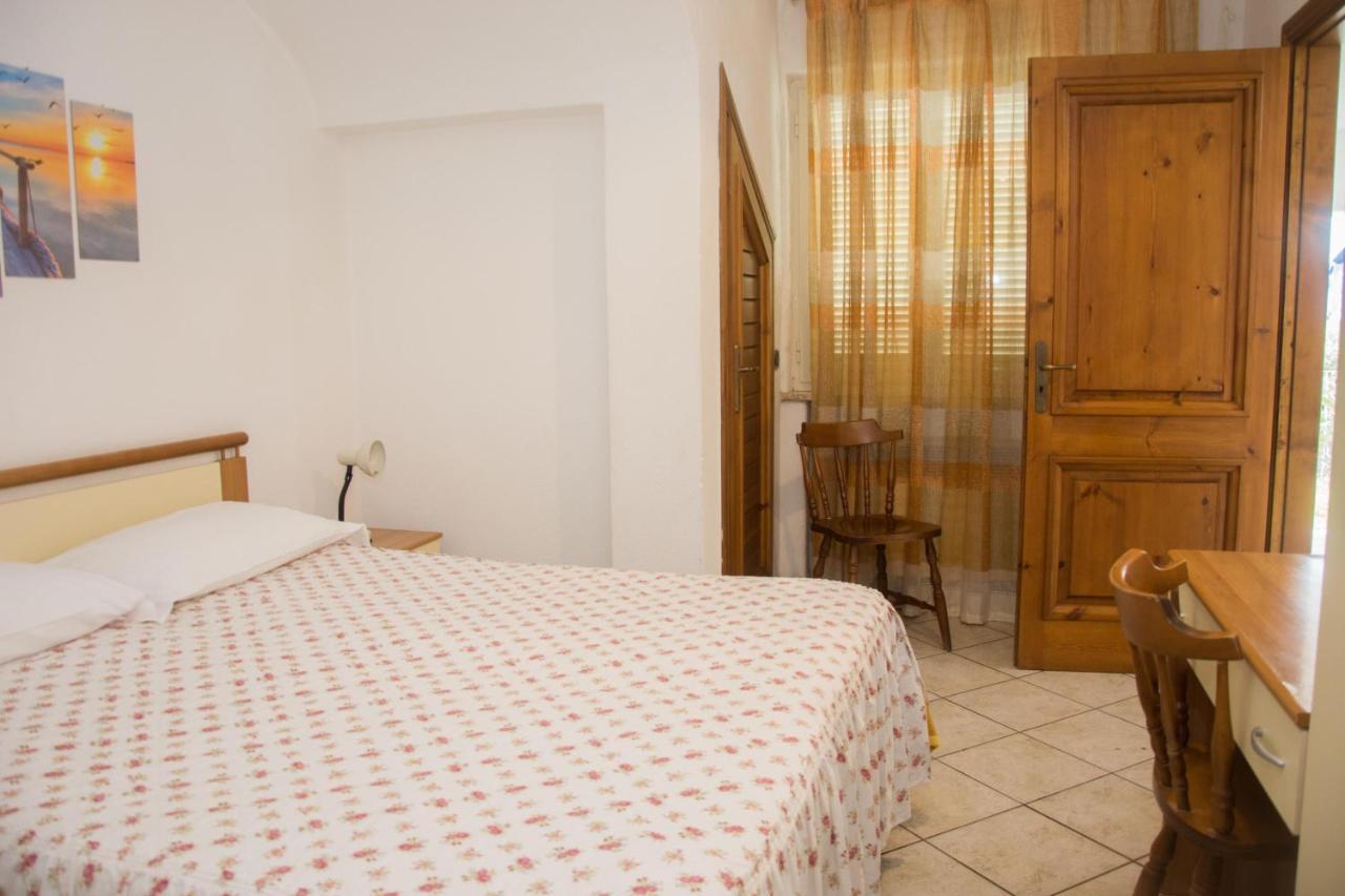 Hotel Villa Mena Forio  Exterior photo